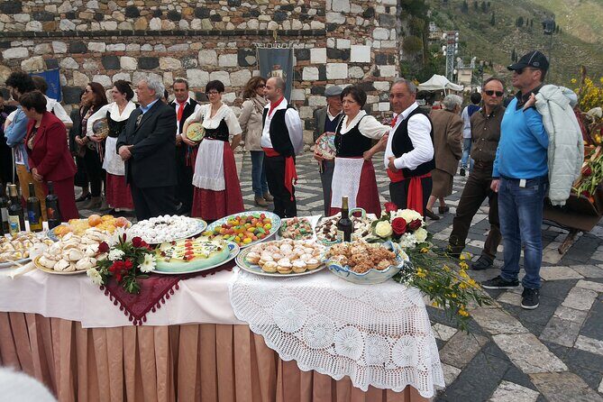 Best of Godfather and Taormina Tour with Street Food Tasting - Who Should Consider This Tour