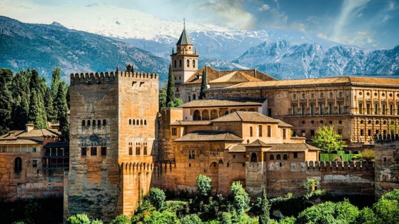 Best of Granada: Private Walking Tour with a Local - The Practical Aspects: Price, Duration, and Value