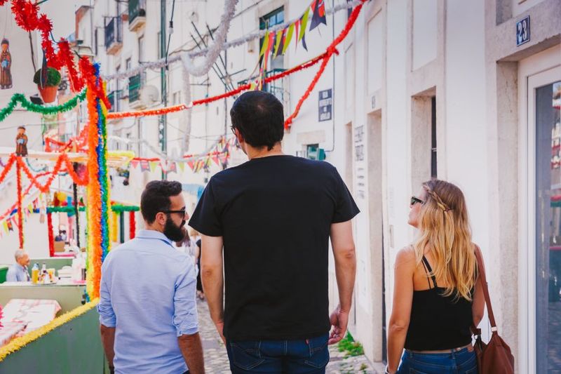 Best of Lisbon Walking Tour: Rossio, Chiado & Alfama - Chiado: old cafés, theaters, boutiques, and bookshop energy