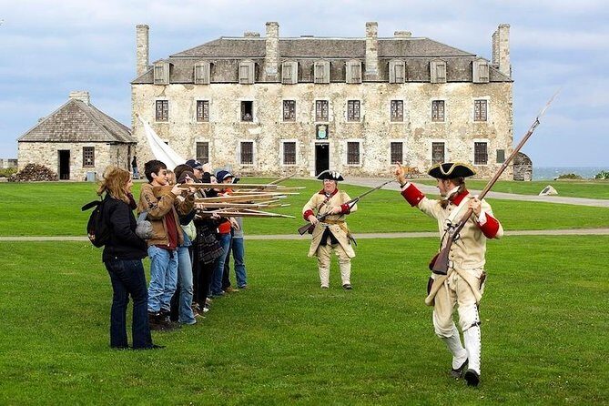 Best of Niagara Falls USA and Washington D.C. 3-Day Tour from NYC - FAQs