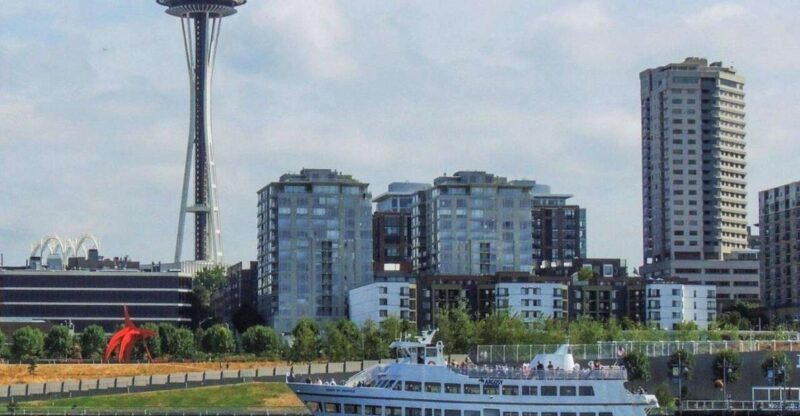 Best of Seattle Small Group Walking Tour W/ Space Needle - Authentic Traveler Insights