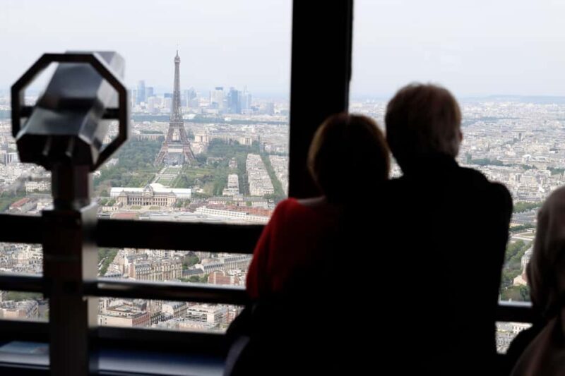 Best View of Paris: Montparnasse Tower Guided Tour - Exploring Montparnasse: A Neighborhood Full of Stories
