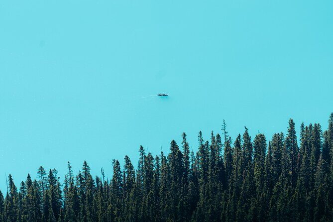 Bestseller from Canmore/Banff: Lake Louise Adventure - The Value of the Tour