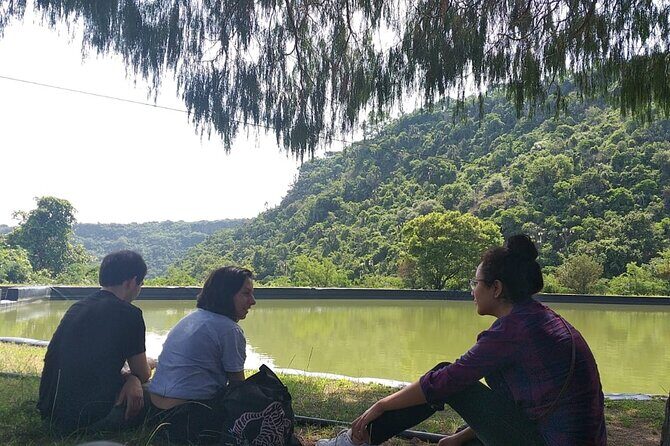 Between Tunnels and Bats - Who Should Consider This Tour?