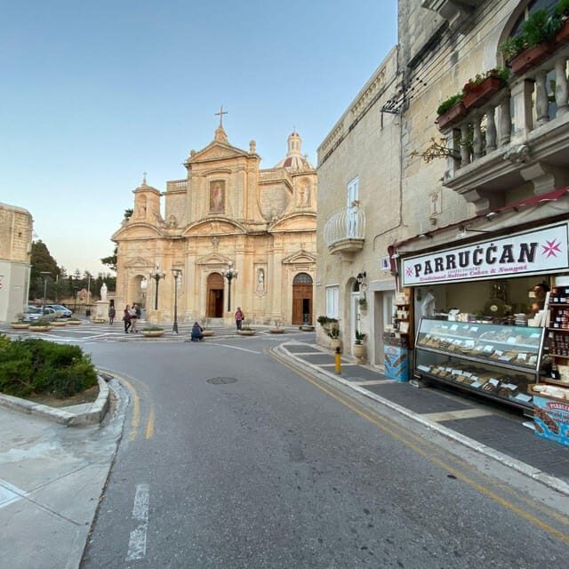 Between Walls and Stories: Pearls of Mdina and Rabat TOUR IN PORTUGUESE - Key Points