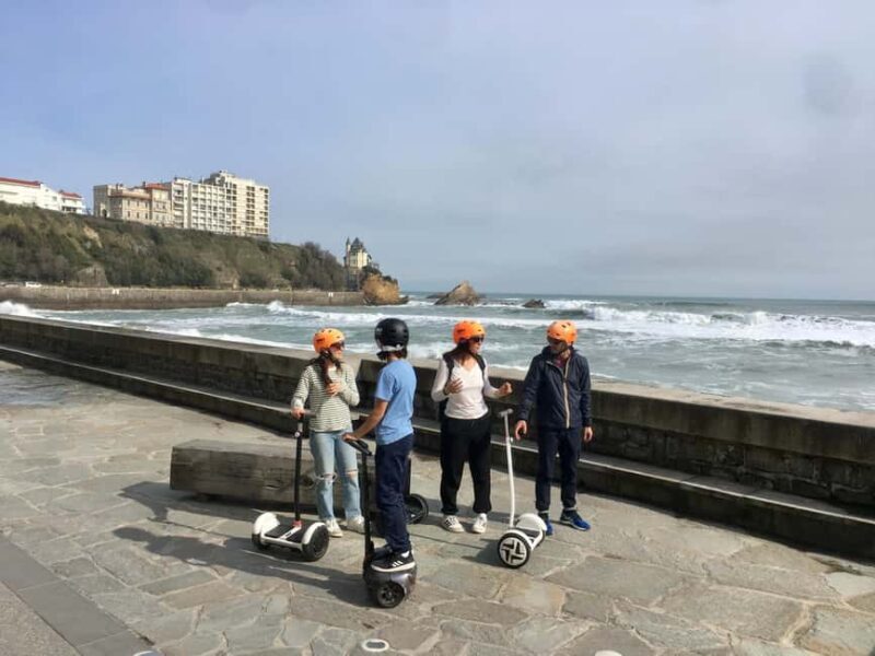 Biarritz happiness: Guided tour by Segway/e-bike + Pala - Key Points