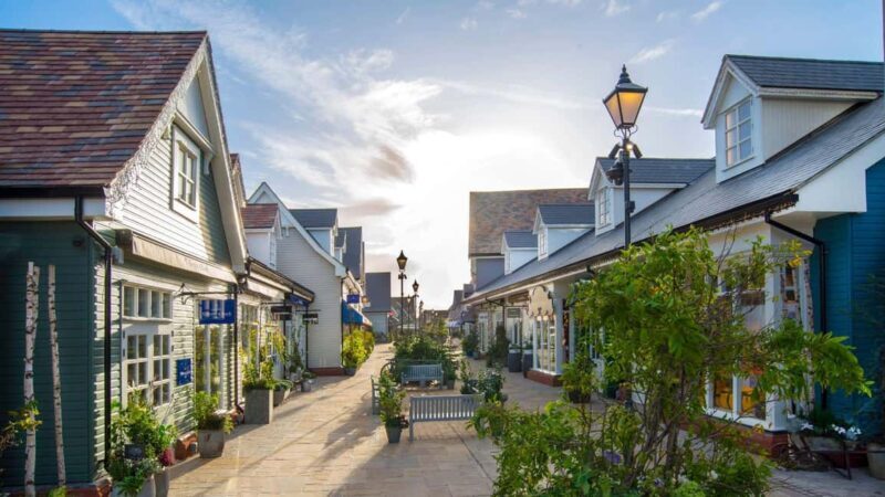 Bicester Village Shopping Trip from London with VIP Discount - Pricing and Value