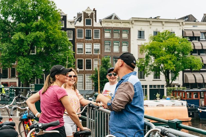 Big Bike tour Amsterdam - See all in 3 unforgettable hours - Museum Quarter: Rijksmuseum and Van Gogh Museum without the museum crowds
