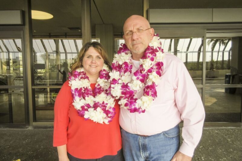 Big Island: Kona Airport Honeymoon Lei Greeting - Key Points