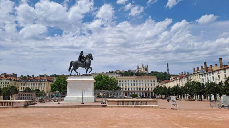 Big traboules in Little Lyon : private walking tour - Exploring Lyon Through Its Hidden Passages and Historic Streets