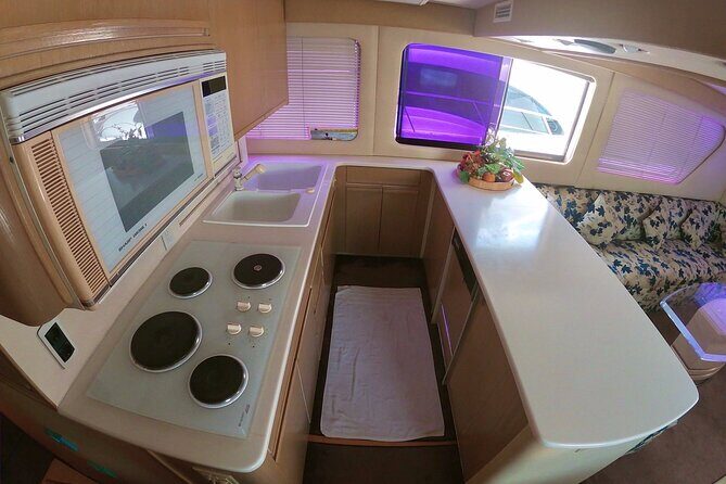 Biggest Luxury Yacht Boat Best in Cancun up to 28 pax - The Experience and Service