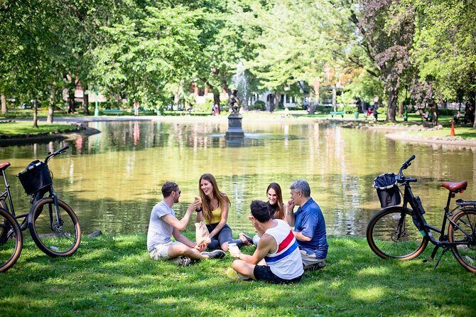 Bike / E-bike tour : Plateau, Mile-End, Jean-Talon Market by Fitz - Practical Details and What to Expect