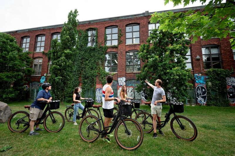 Bike/E-bike tour Plateau,MileEnd, Jean-Talon Market by Fitz - What to Expect from the Tour