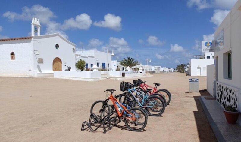 Bike Rental La Graciosa - The Experience of Renting a Bike in La Graciosa