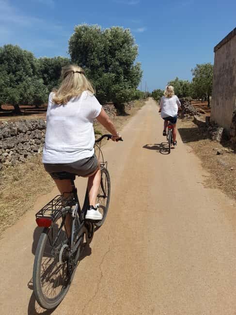 Bike Tour among the Ancient Olive Trees with EVO Oil Tasting - The Ride: Comfort and Simplicity