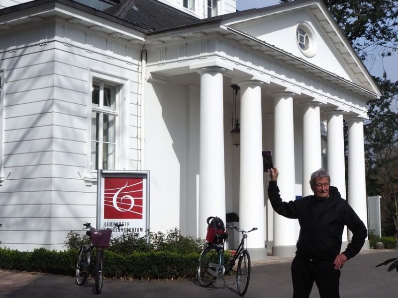 Bike tour around the Alster - Celebs, water, and nature - An Honest Look at the Hamburg Water and Nature Bike Tour