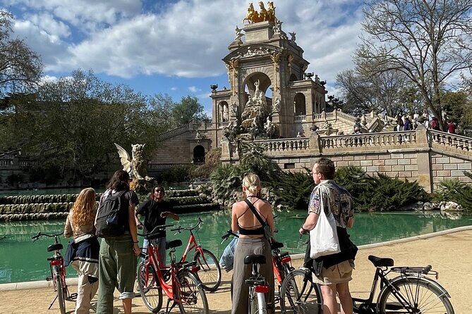 Bike Tour in Barcelona: History, Architecture and Culture - The Sum Up