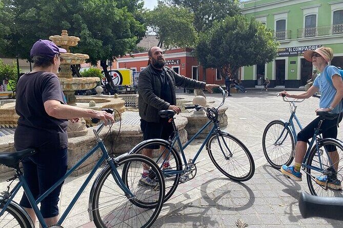 BIKE TOUR in the coolest areas of GUADALAJARA - Key Points