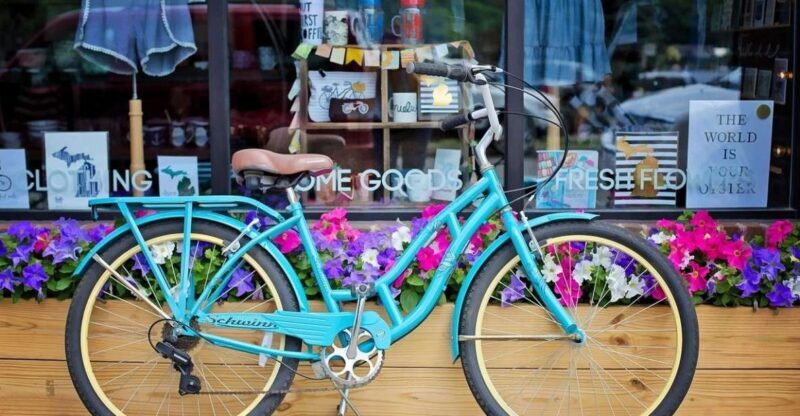 Bike Tour of Wroclaw Old Town, Top Attractions and Nature - Key Points