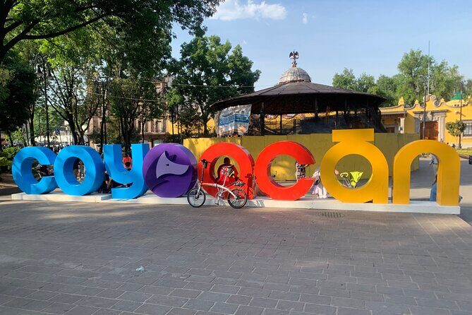 Bike Tour through Colonia Del Valle and Coyoacán / Mexico - The Experience in Detail