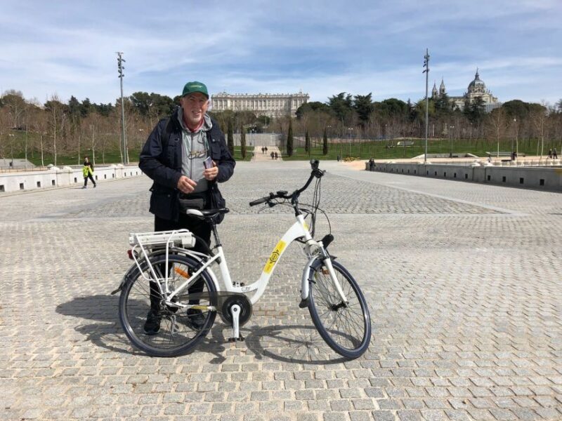 Bike Tour Through Madrid Río and Casa de Campo - Key Points