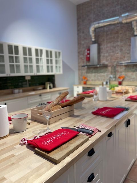 Bilbao: Basque Pintxos and Tapas Cooking Class - FAQ