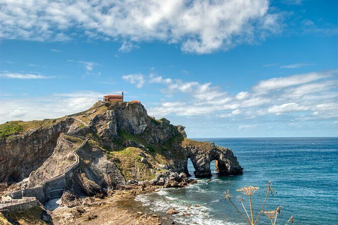 Bilbao: Gaztelugatxe, Bermeo, Mundaka and Gernika with Txakoli - An In-Depth Look at the Tour Experience