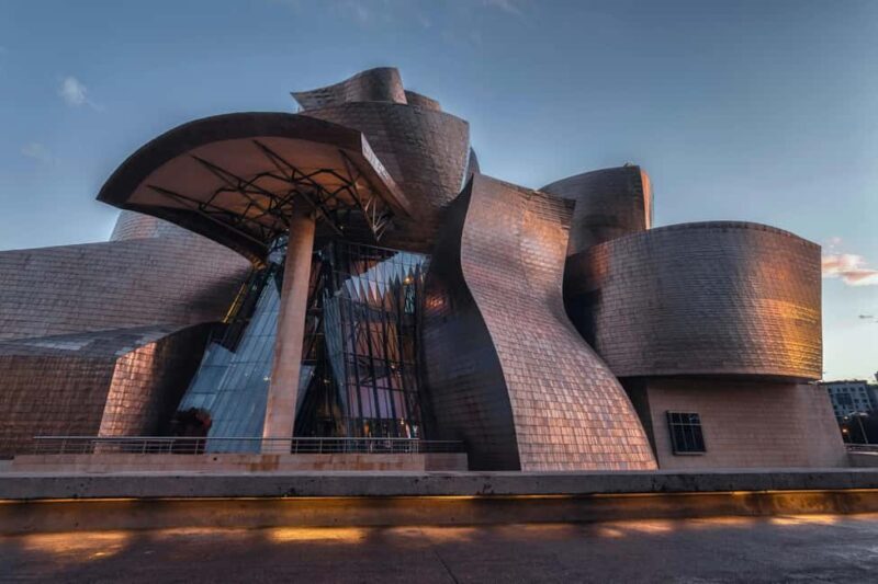 Bilbao: Historic Walking Tour and Highlights - Exploring Bilbao in Just an Hour and a Half
