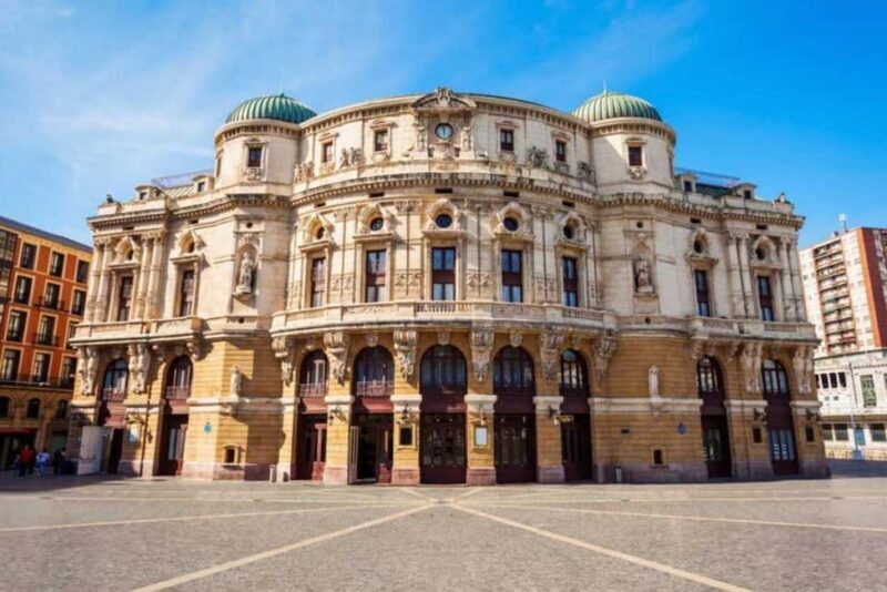 Bilbao Historical Tour in small group - A Closer Look at the Bilbao Historical Tour