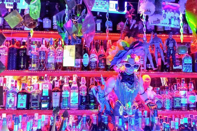 Bilbao Night Tour - Exploring Bilbao’s Local Life at Plaza Miguel de Unamuno