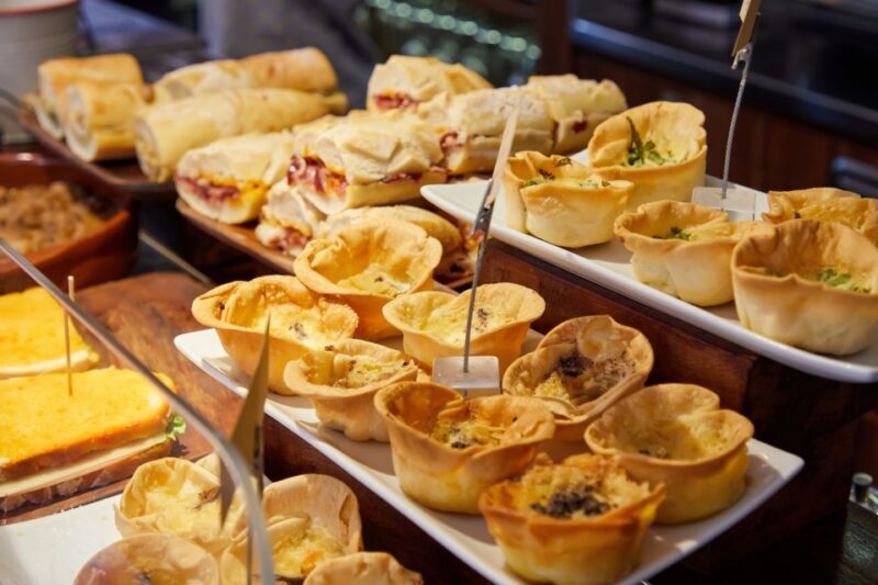 Bilbao: Pintxos and Wine Tasting Tour with Local Guide - A Detailed Look at the Bilbao Pintxos and Wine Tour