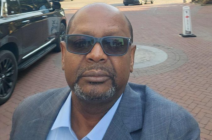 Black SUV Luxury limousines Transportation Services - Who Should Consider This Service?