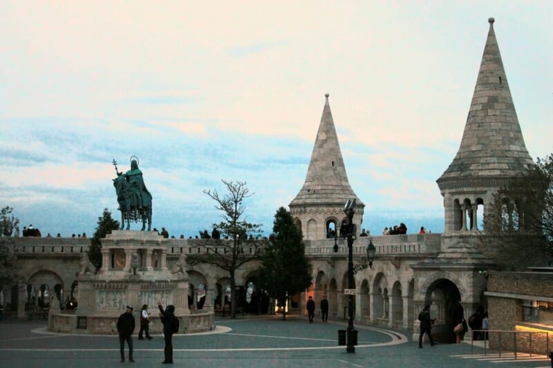 BloodThirsty Hungary: Walking tour & Dark Historical Stories - Key Points
