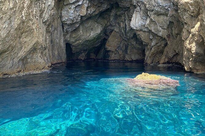 Blue and Green Cave Tour from Dubrovnik,private speed boats - Who Should Consider This Tour?