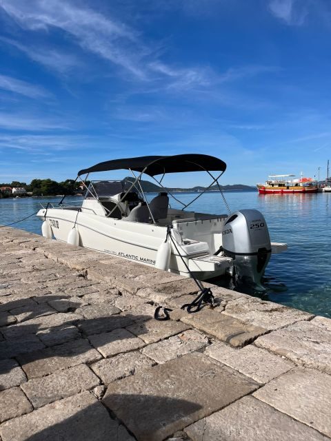 Blue and Green cave with romantic sunset - Key Points
