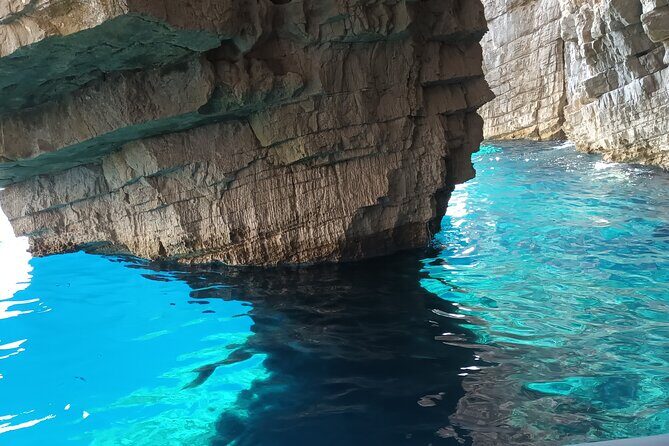 BLUE CAVE & 5 islands tour from Hvar - The Experience in Detail