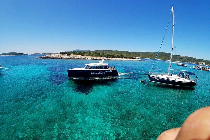 Blue cave and Hvar - 5 Islands speedboat tour from Split - What to Expect on the Boat