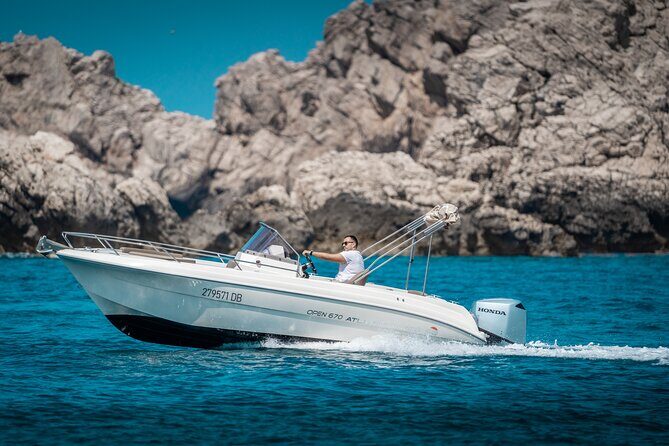 BLUE CAVE & ELAPHITI ISLANDS 4 HOURS ALL INCLUSIVE boat tour - Who Should Consider This Tour?