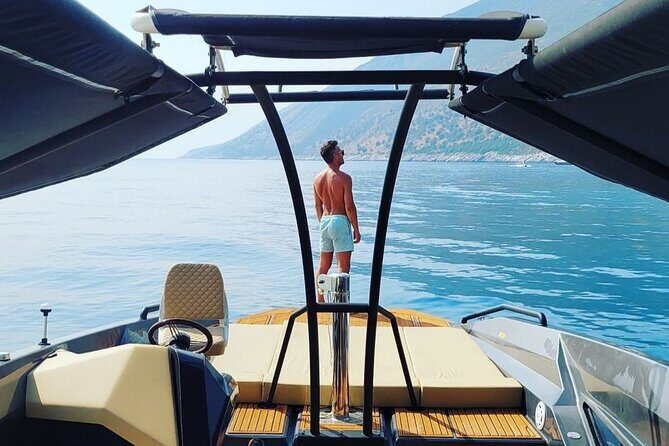 Blue cave & Hvar, 5 islands speed boat tour with unique boats from Split - Practical Details