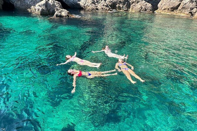 BLUE CAVE private speedboat tour with drinks - Itinerary Breakdown