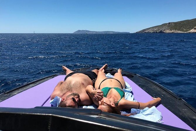 Blue cave tour with speed boat from town Hvar - An In-Depth Look at the Tour Experience