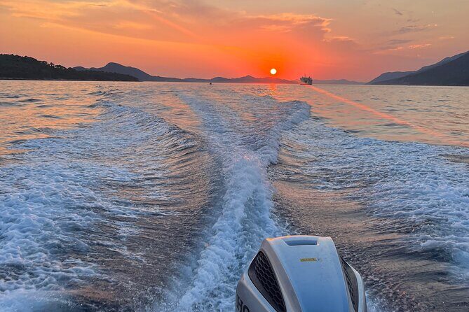 Blue & Green Cave,Sunj beach Small Group Tour with Speedboat - Addressing the Rare Negatives