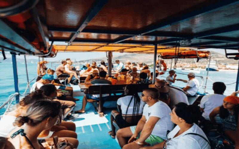 Blue Lagoon Boat Tour from Trogir with Lunch and Drinks - Key Points