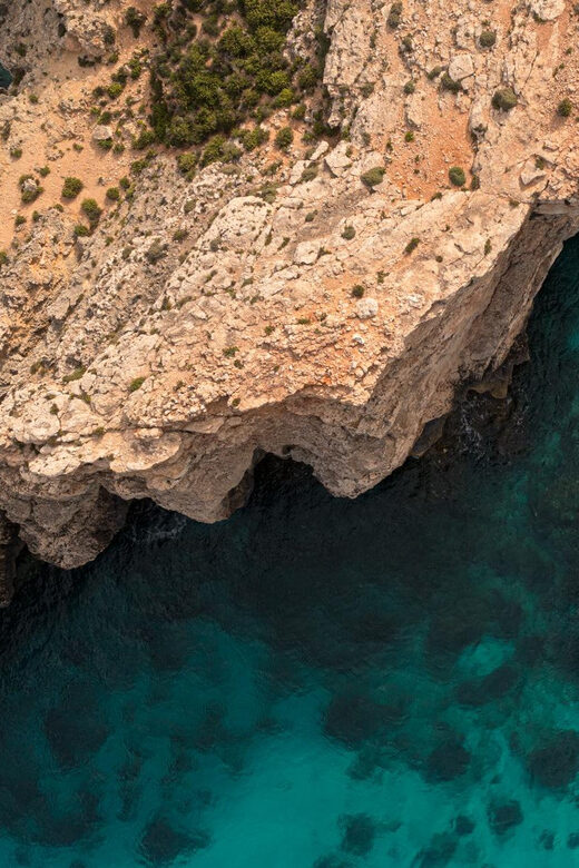 Blue Lagoon, Crystal Lagoon & Comino Caves Private Boat Tour - Key Points