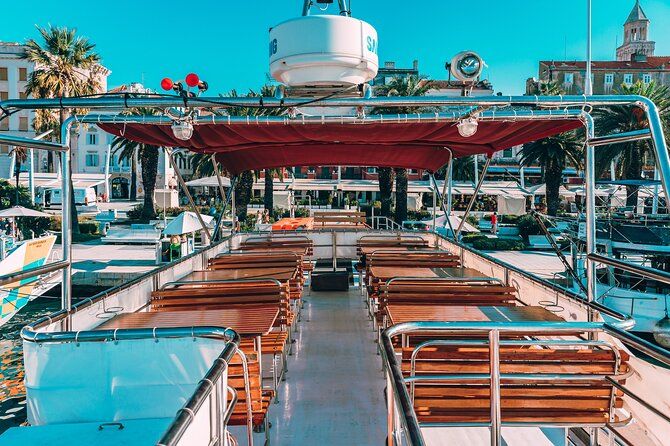 Blue Lagoon & Šolta Island from Trogir LUNCH & DRINKS INCLUDED - Live commentary: helpful when it’s on, don’t bet the day on it