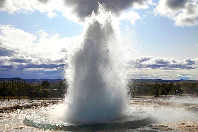 Blue lagoon Premium and Private Golden circle tour - Who Should Consider This Tour?