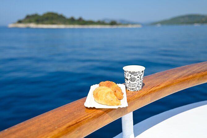 Blue Lagoon, Shipwreck, and Trogir with Lunch and Drink - What’s Included & What’s Extra?