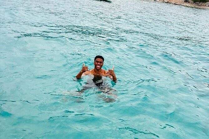 Blue Lagoon Tour from Split with Bottled Water and Wine Included - FAQ