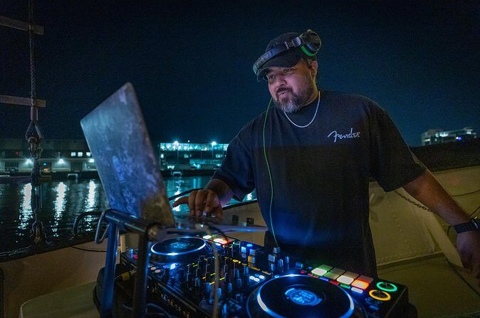 Blue Lobster Party Cruise - Who is this cruise best suited for?