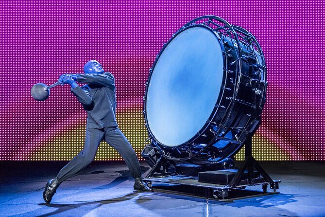 Blue Man Group at the Luxor Hotel and Casino - What to Expect from the Blue Man Group Show